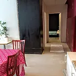 Lounge-style-hostel 旅馆