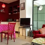 旅馆 Lounge-style-hostel