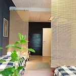Lounge-style-hostel * 格兰河畔圣法伊特
