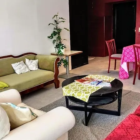 Lounge-style-hostel Hostel
