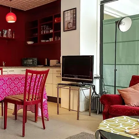 Hostel Lounge-style-hostel