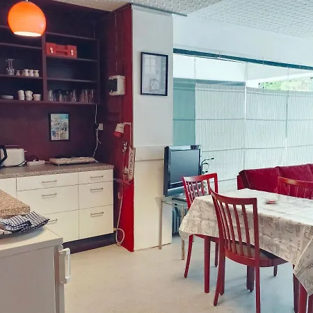 Lounge-style-hostel