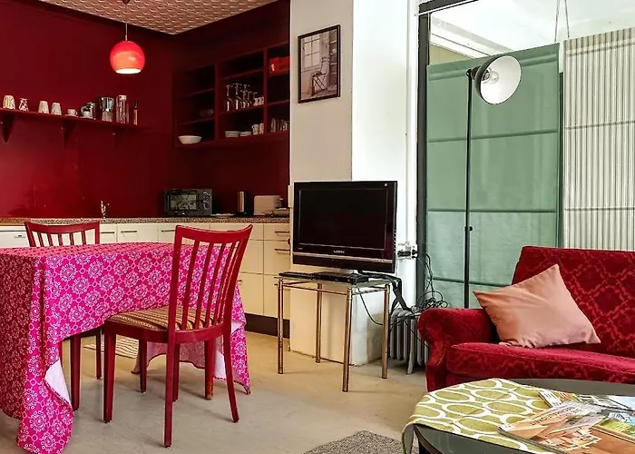 Hostel Lounge-style-hostel