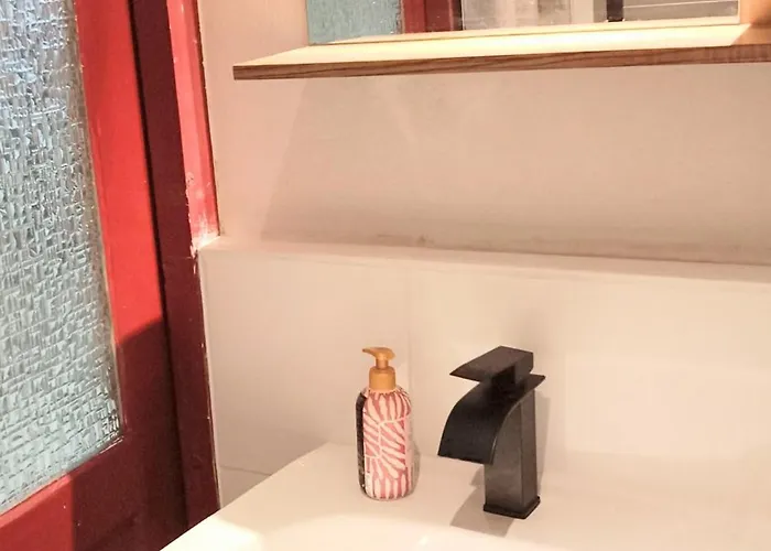 Hostel Lounge-style-hostel